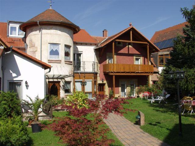Gutshof Ziegelhütte Hotel Edenkoben Buitenkant foto
