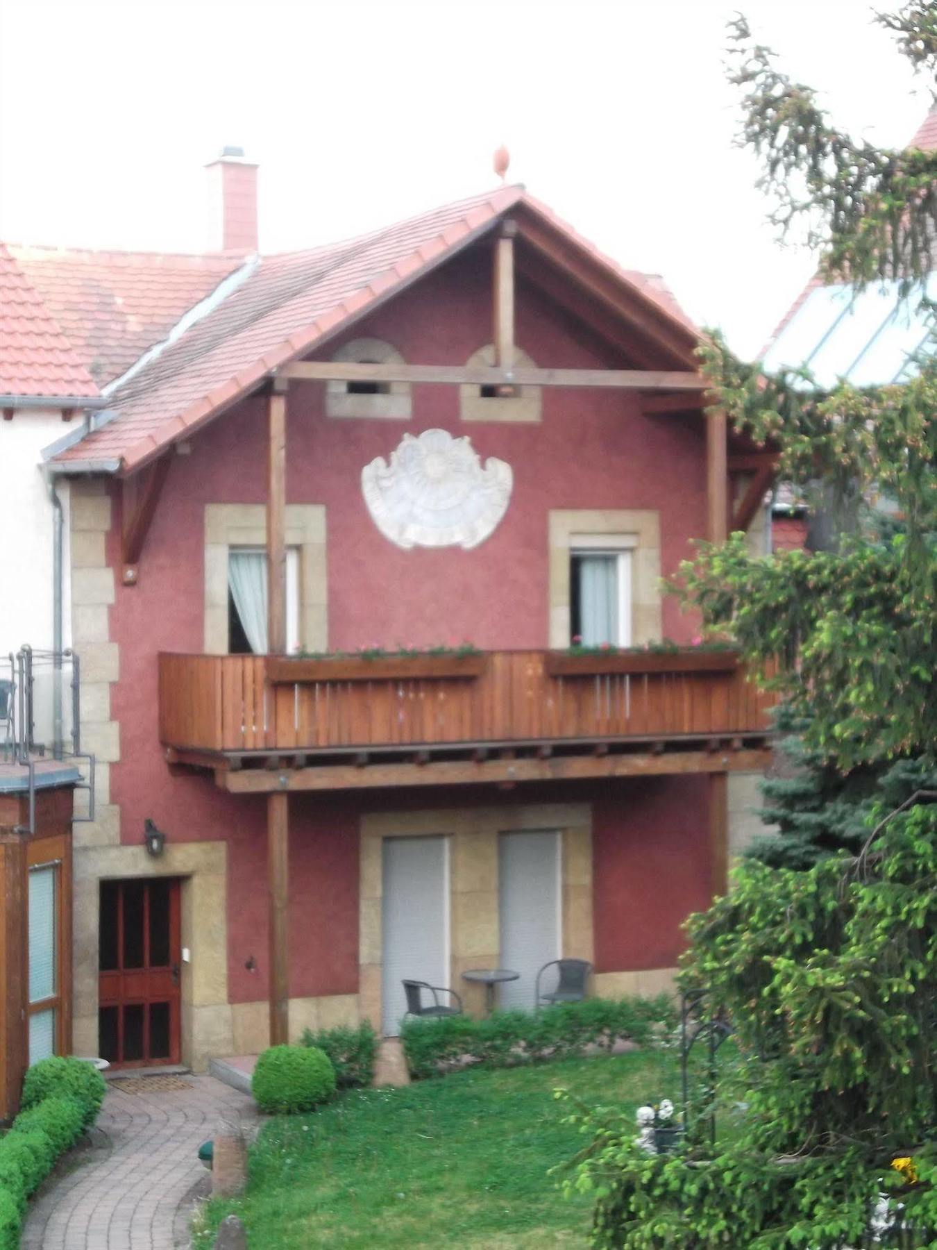 Gutshof Ziegelhütte Hotel Edenkoben Buitenkant foto