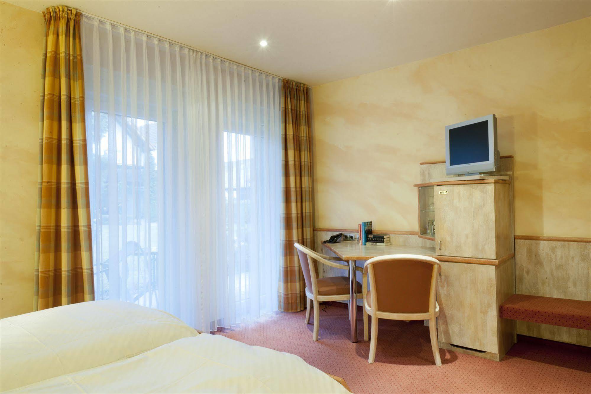Gutshof Ziegelhütte Hotel Edenkoben Buitenkant foto