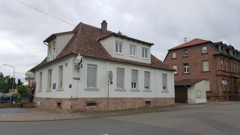 Gutshof Ziegelhütte Hotel Edenkoben Buitenkant foto
